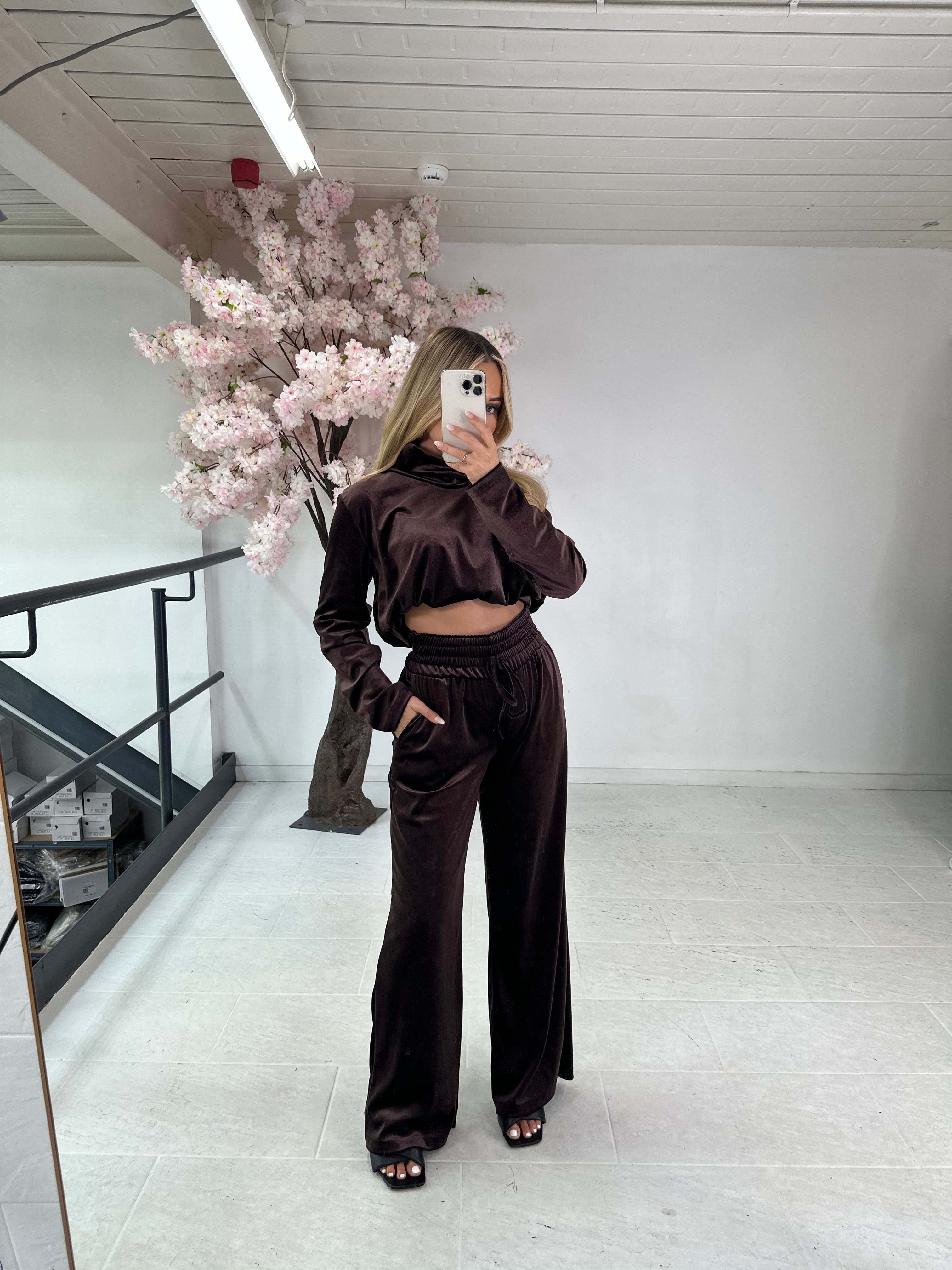 High neck velour trouser set - brown