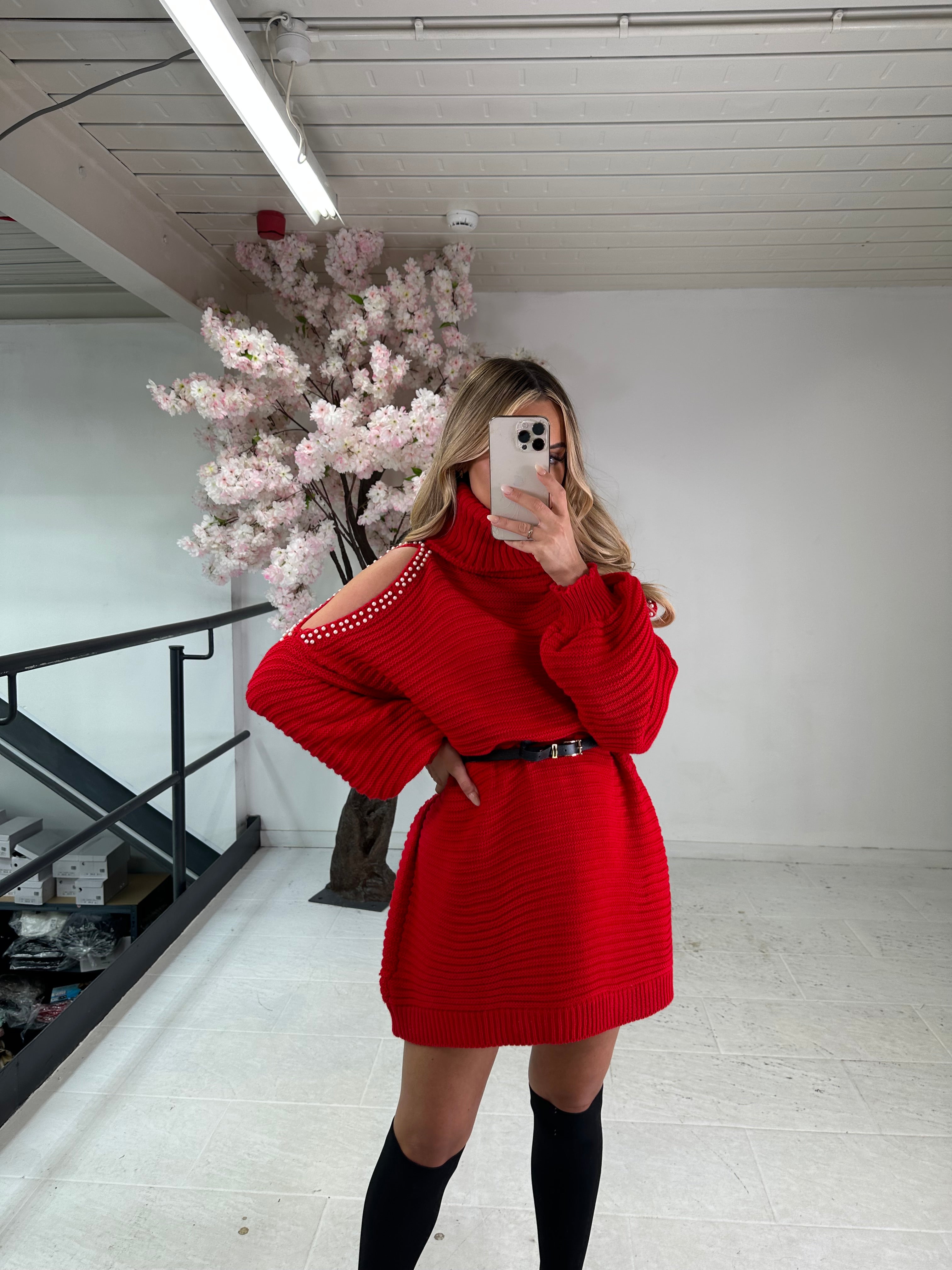 Cold shoulder pearl jumper dress - red