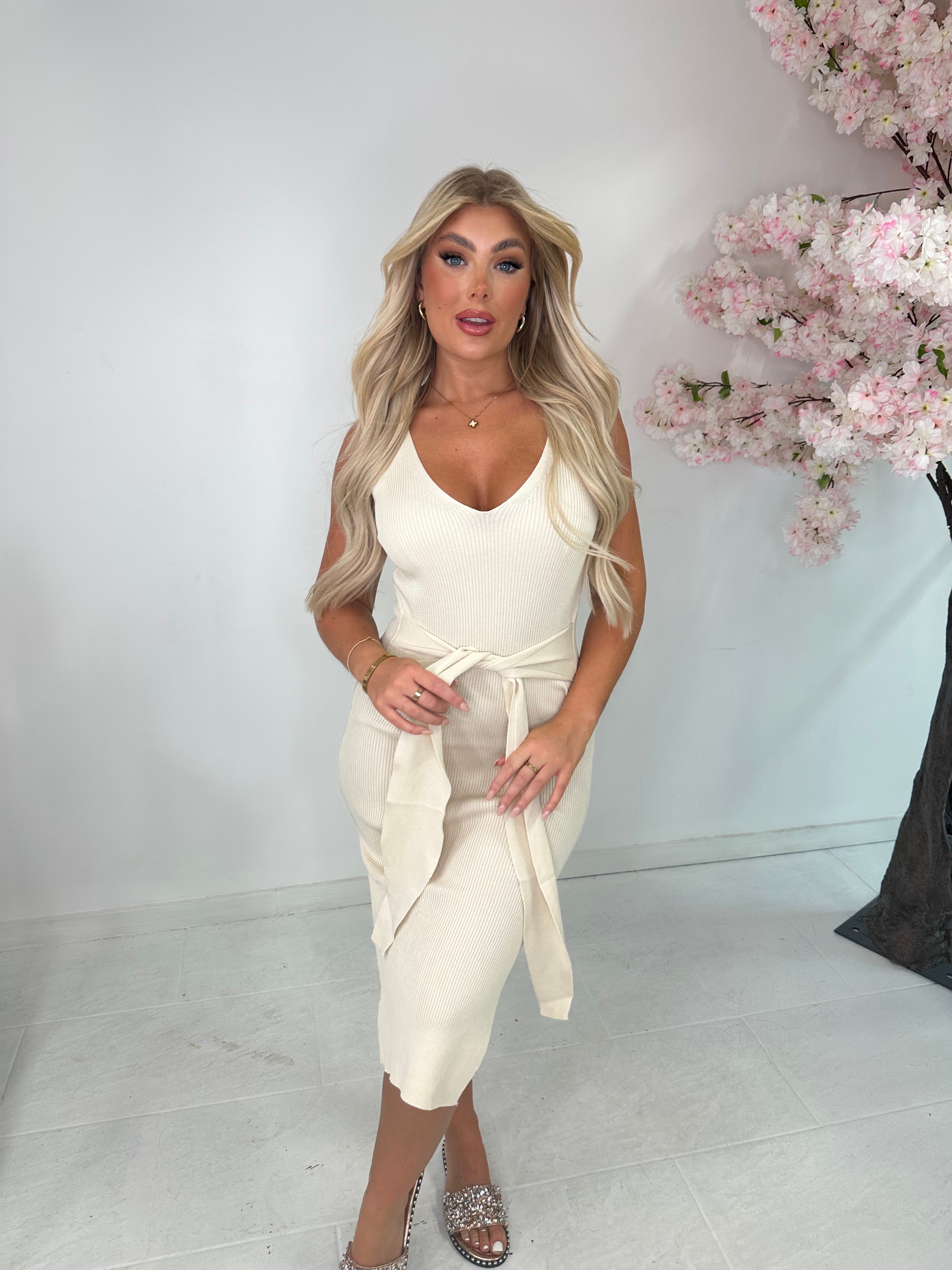 Tie up slit dress - beige