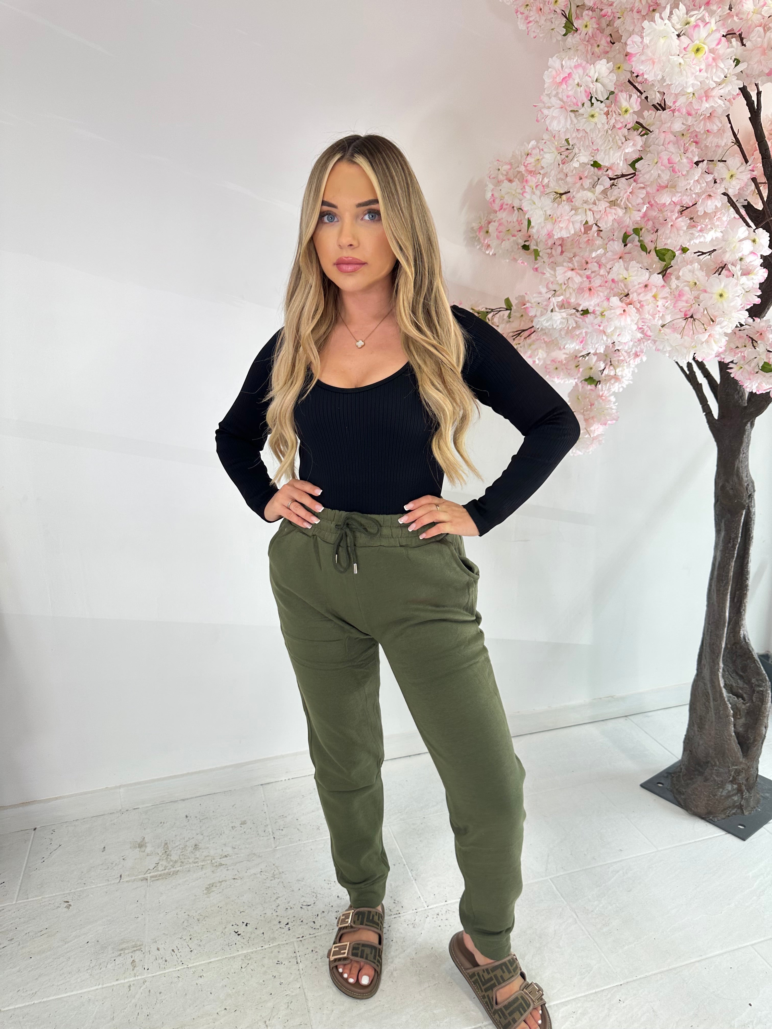 Basic joggers - khaki