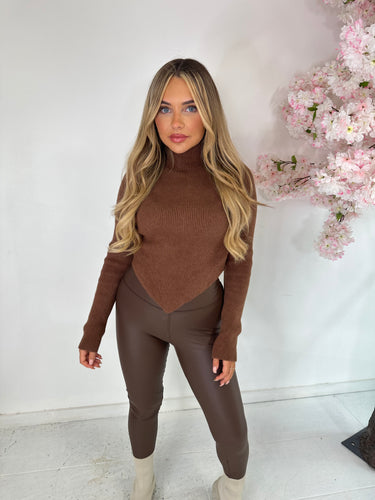 v long sleeve knit top - brown