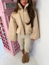 Oversized Bubble Puffer Jacket – High-Neck Zip-Up Coat with Balloon Sleeves