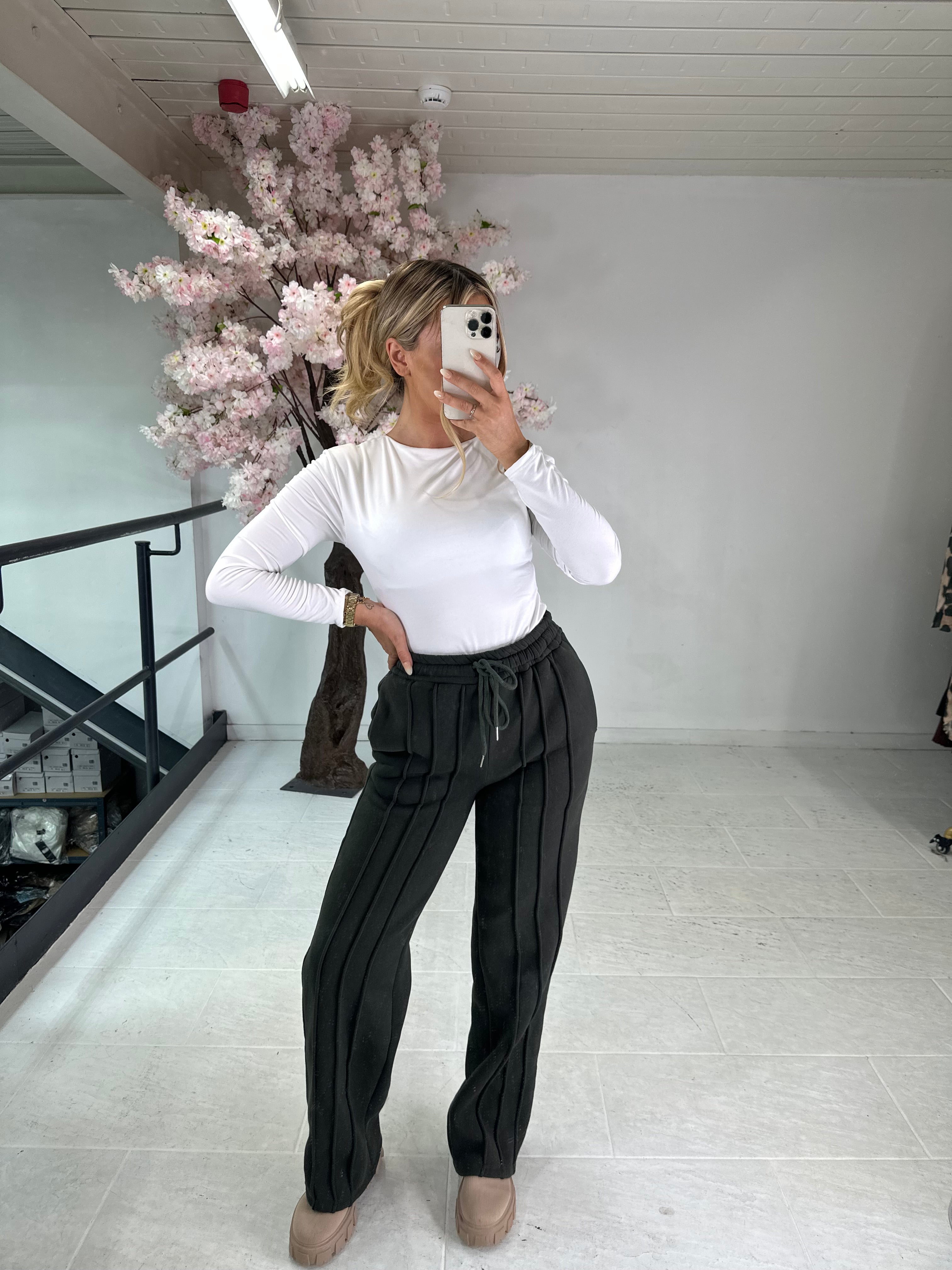 Wide leg joggers - khaki