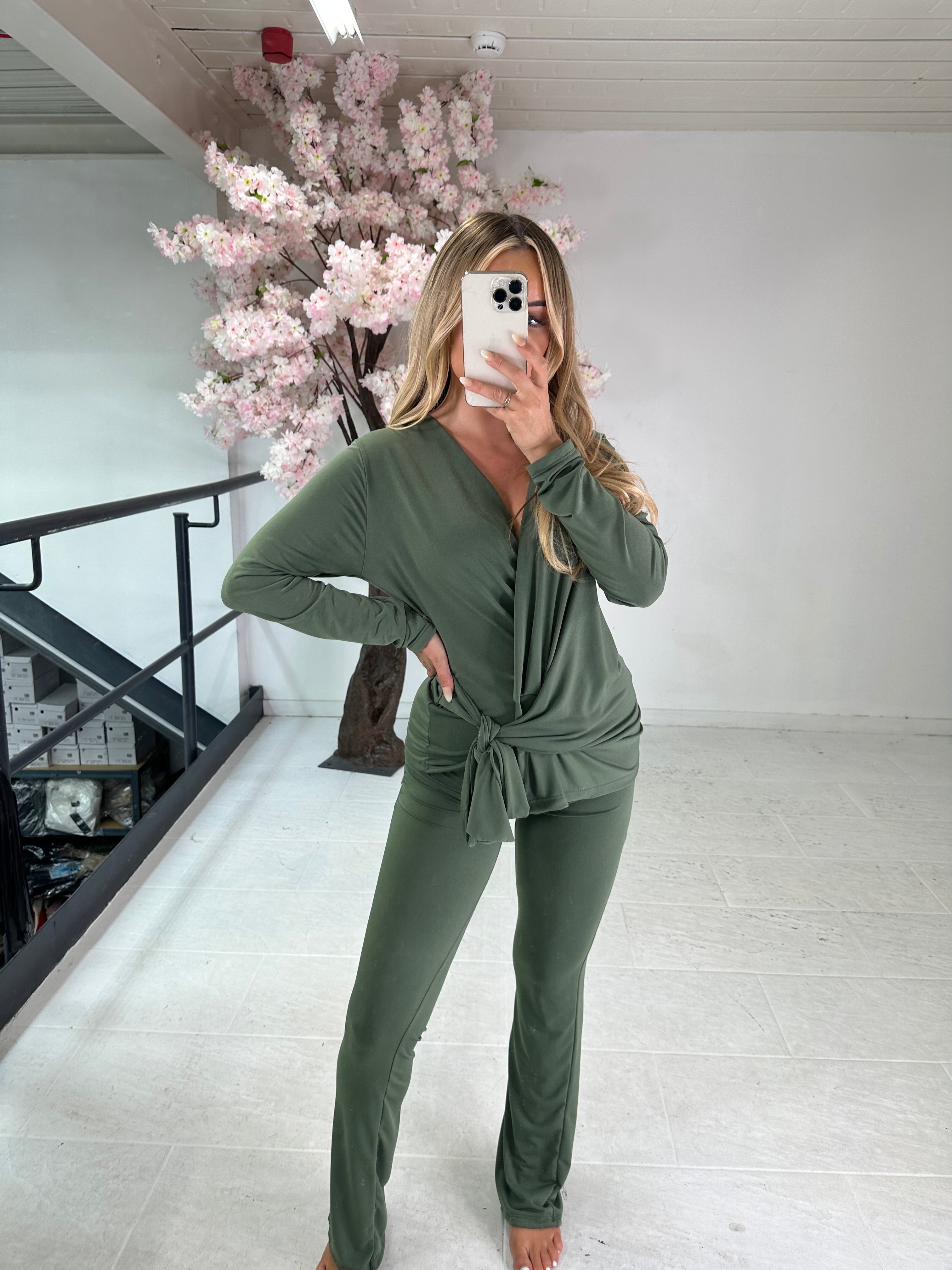 Knot two piece loungewear - khaki