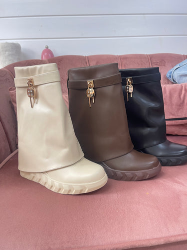 Wedge Lock Boots
