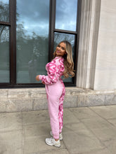 graffiti heart crop jogger set - pink