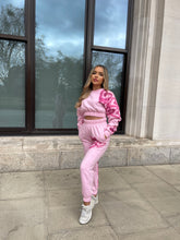 graffiti heart crop jogger set - pink