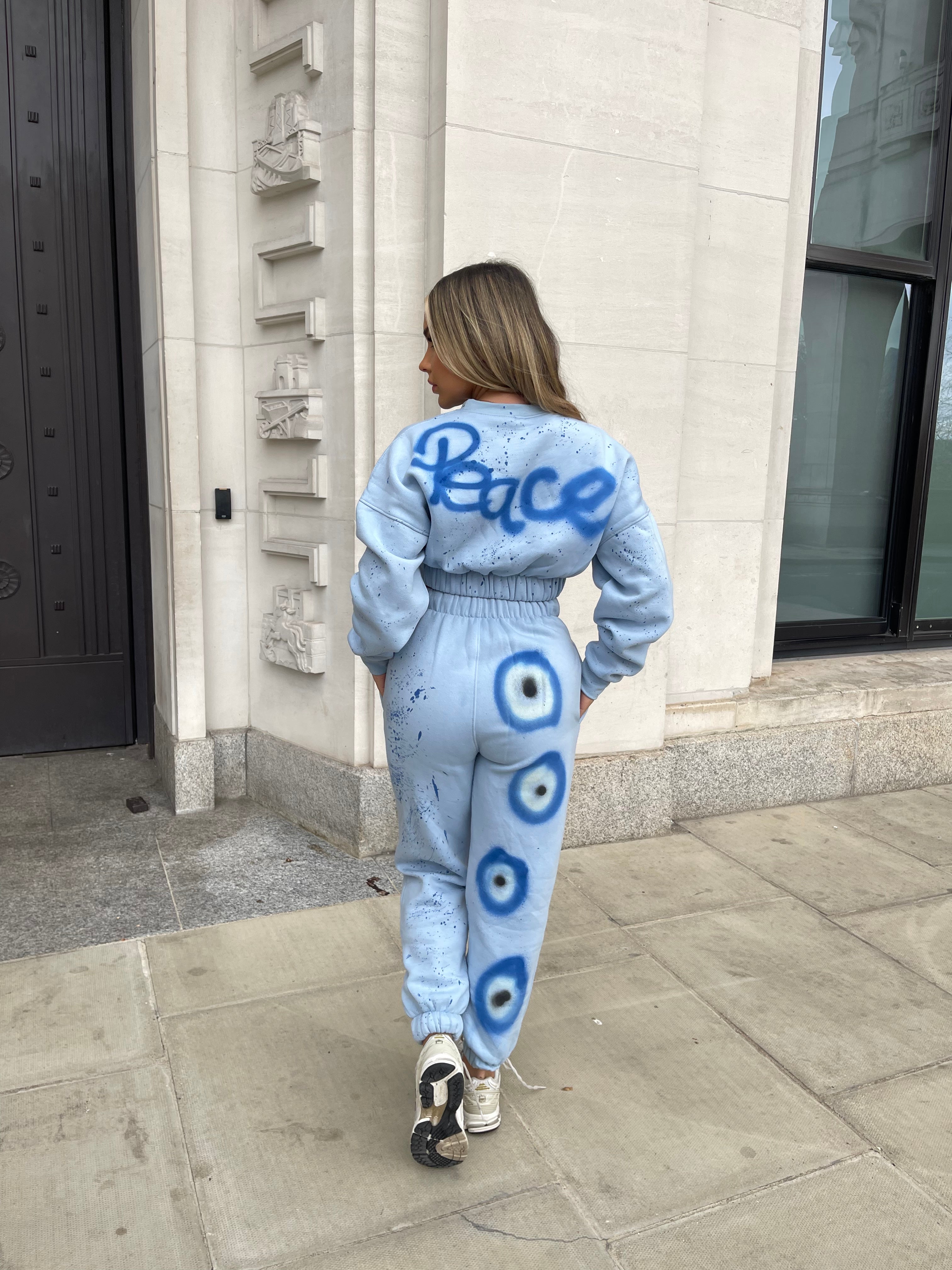 graffiti evil eye crop jogger set - blue